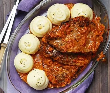Ajvarbräserad karré med potatispuré