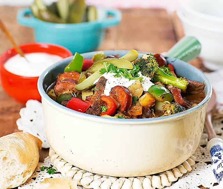 Allt-i-ett-gryta med chorizo och potatis