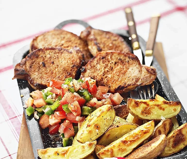 Amirs fläskkotlett med Pico de gallosalsa