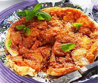 Ananastarte tatin med lime och kokos