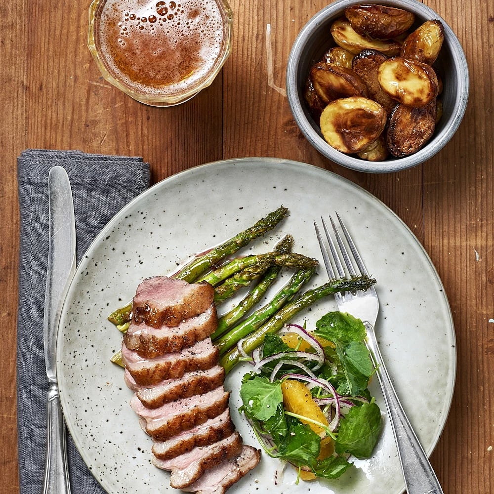 Ankbröst och kålsallad med apelsin