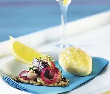 Äppel- och enbärsill