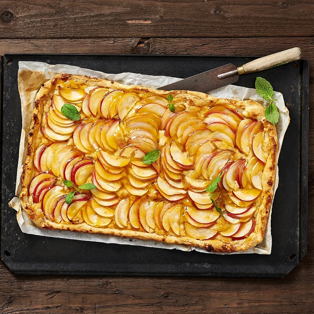Äppeltarte med cashewnötter och lime