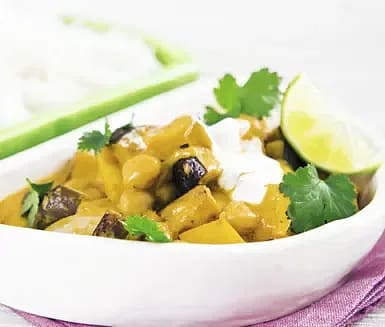 Aubergine- och kikärtsgryta med kokosmjölk