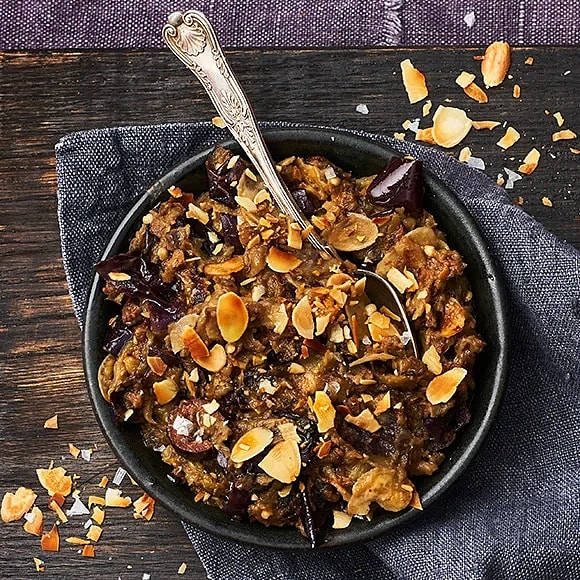 Aubergine- och olivdipp med mandel