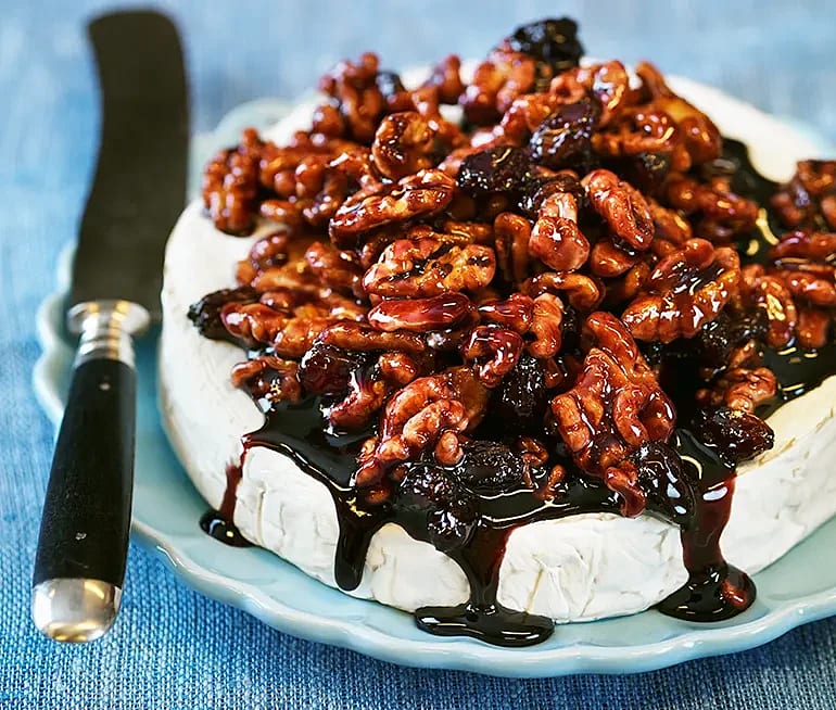 Bakad brie med glöggrussin