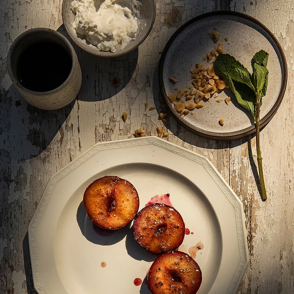 Bakade plommon med yoghurt