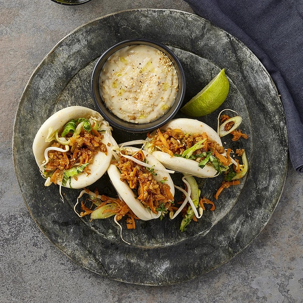 Bao steambun med pak choi och sesammajonnäs