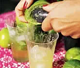 Basilika-Caipirinha