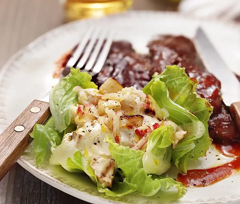 BBQ-biff med krämig sellerisallad