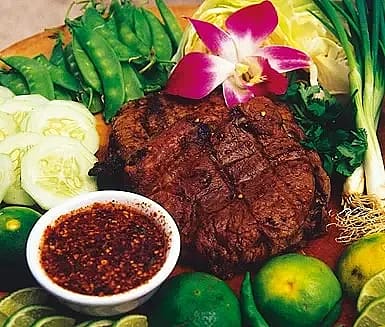 Biffsallad (Yam nuea)