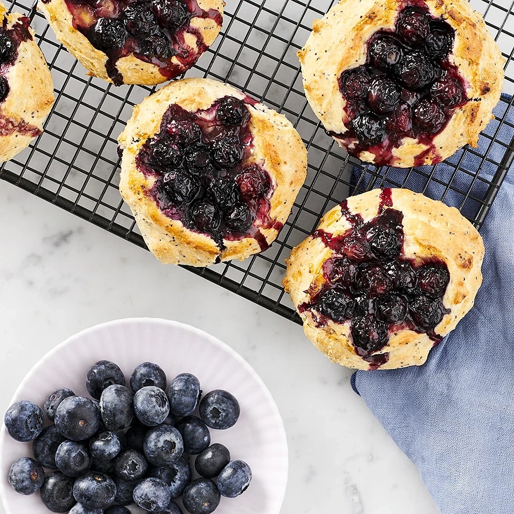 Blåbärsscones med lemoncurd