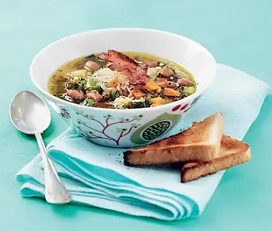 Bön- och potatissoppa med enkel pistou