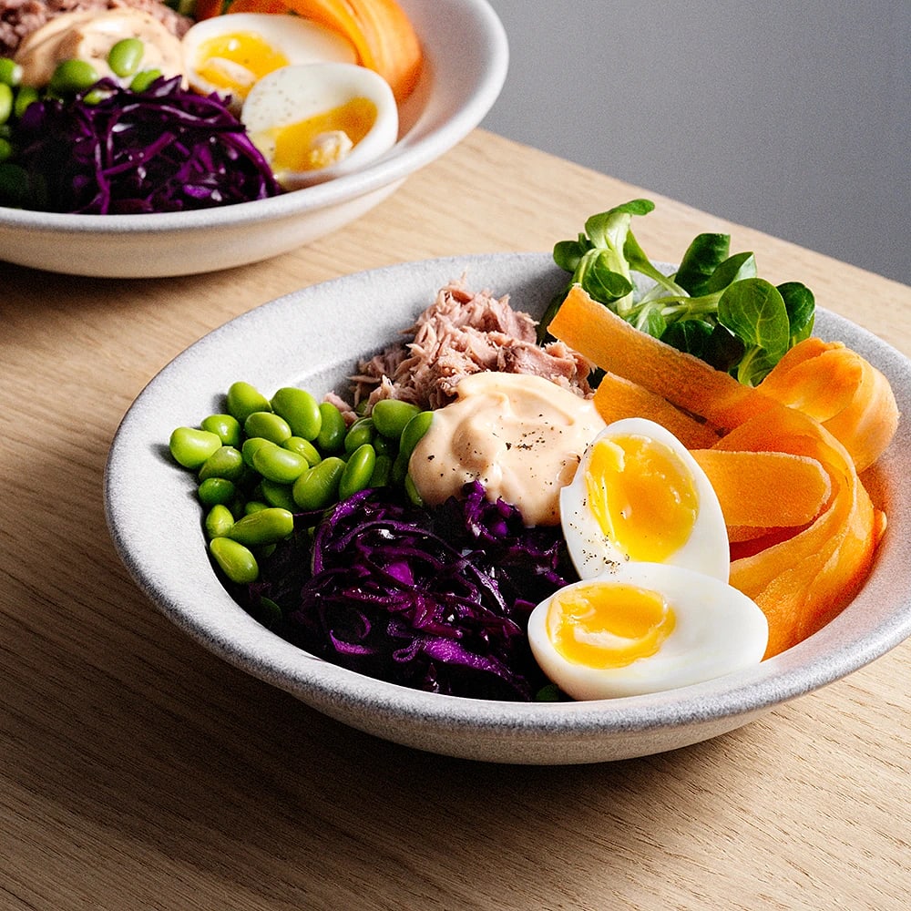 Bowl med tonfisk och chilimajonnäs