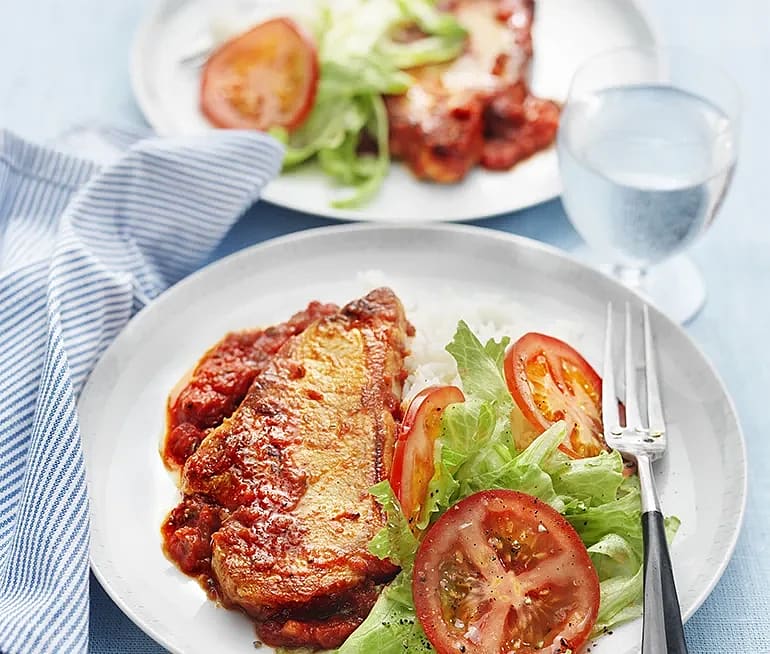 Bräserad kotlett med tomatsallad