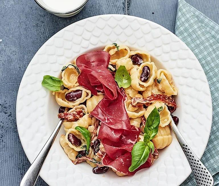 Bresaola med krämig gnocchi