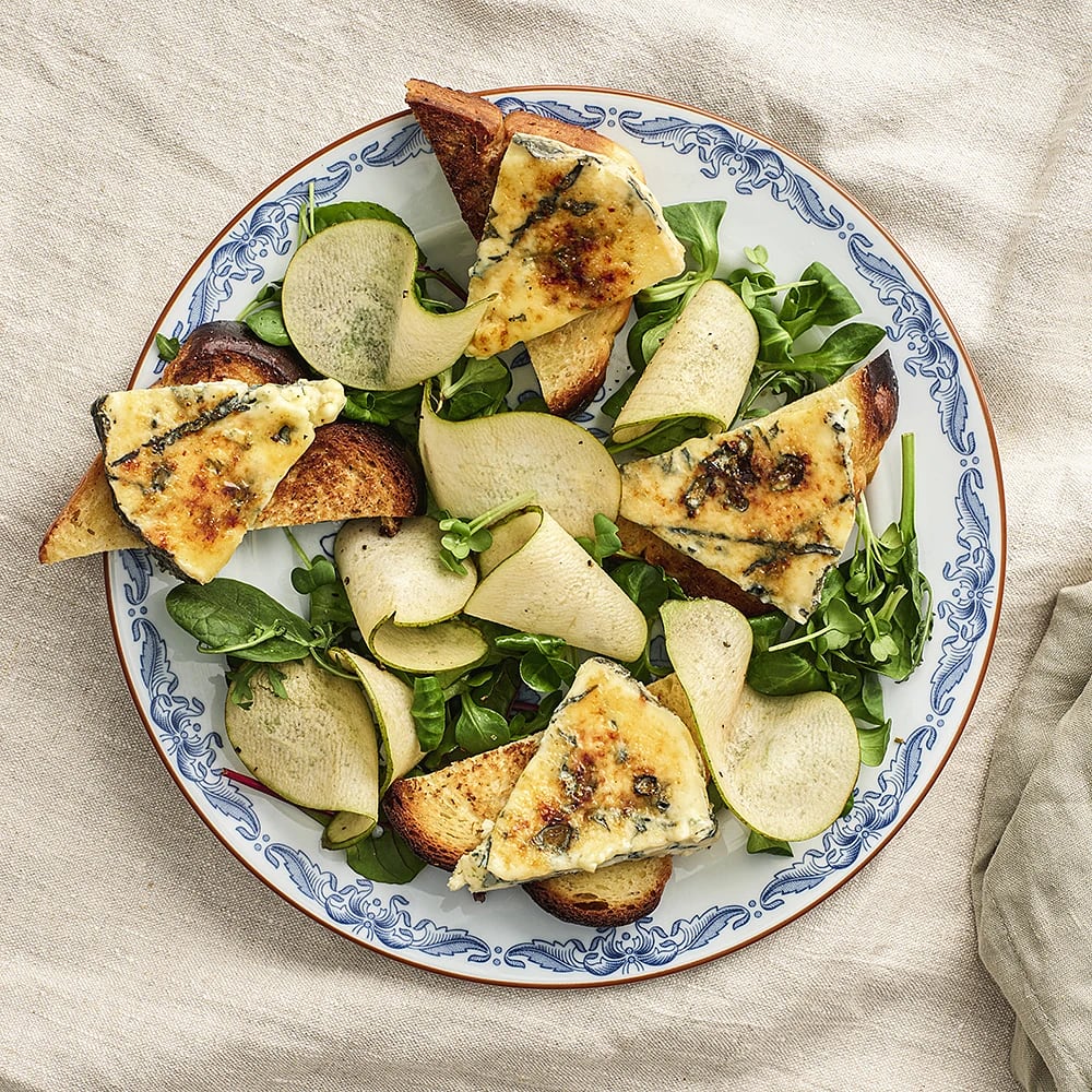 Brûléebränd ädelost på smörstekt brioche