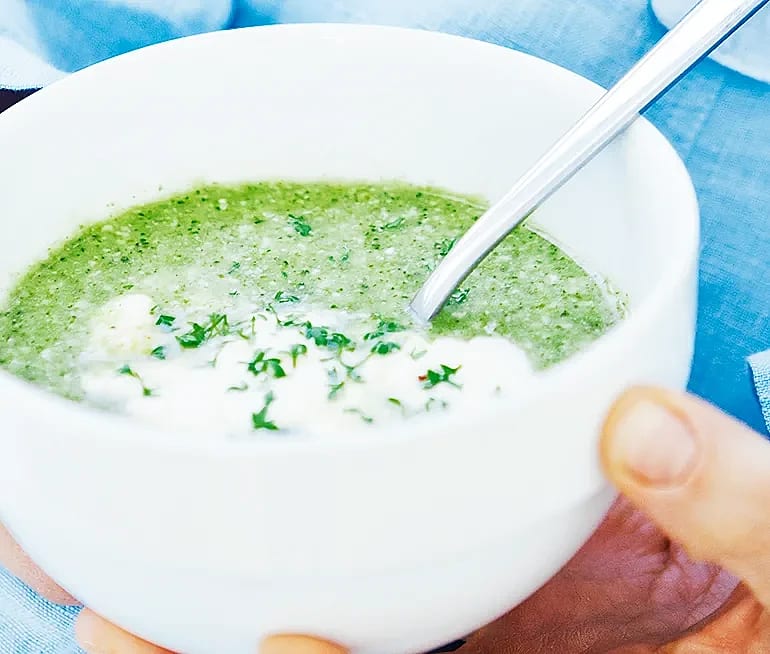 Broccoli- och mandelsoppa
