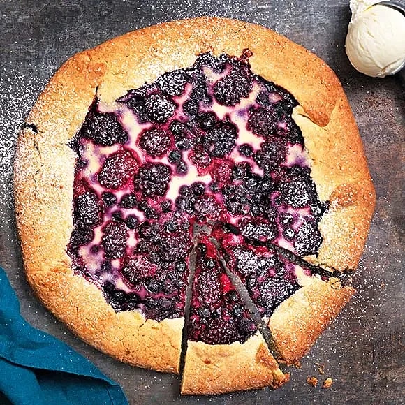 Cheesecake-galette med bär