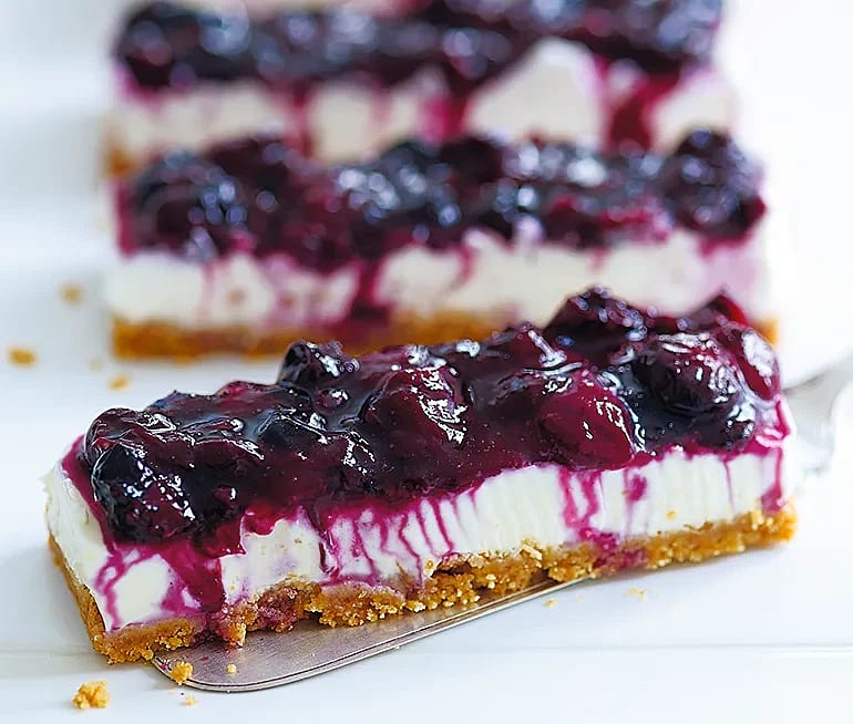 Cheesecake med blåbär och citron