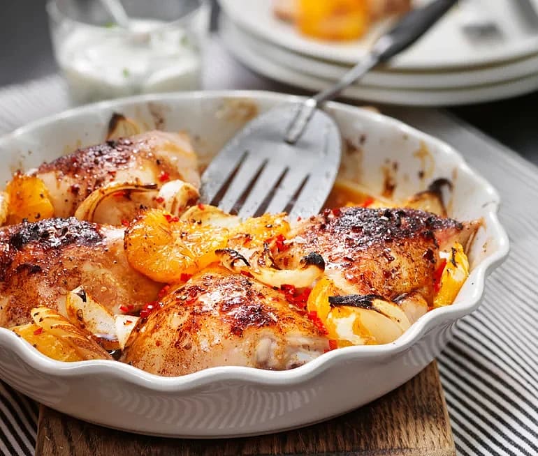 Chilirostade kycklinglår med klementiner