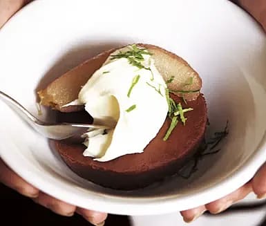 Choklad- och getostganache med tranbärspäron och citronkräm