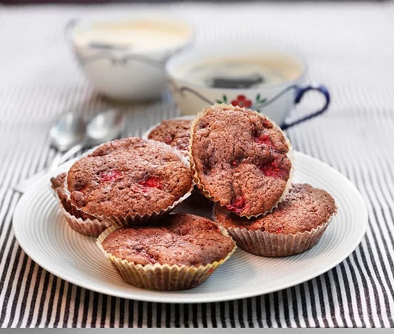 Choklad- och hallonmuffins