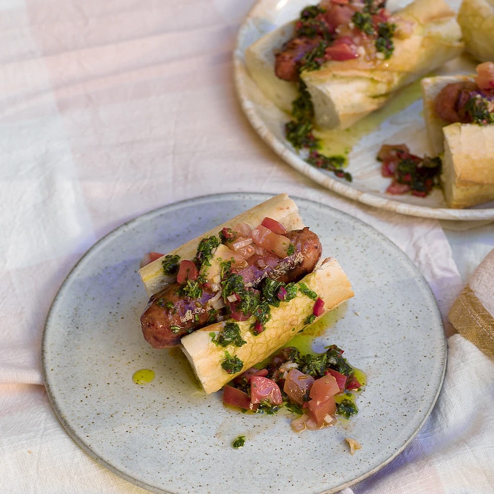 Choripan – Argentinsk macka med grillad chorizo och chimichurri