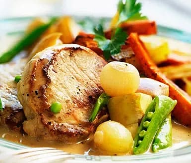 Ciderbräserad kotlett med äpple och steklök