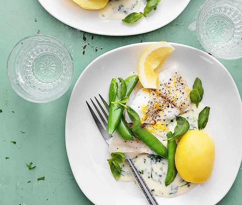 Citronbakad spätta med örtsås
