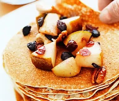 Crêpes med nötter och bär