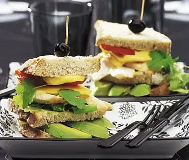 Dagobertare med kyckling, mango och avokado