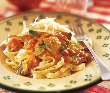 Dill- och tomatpasta