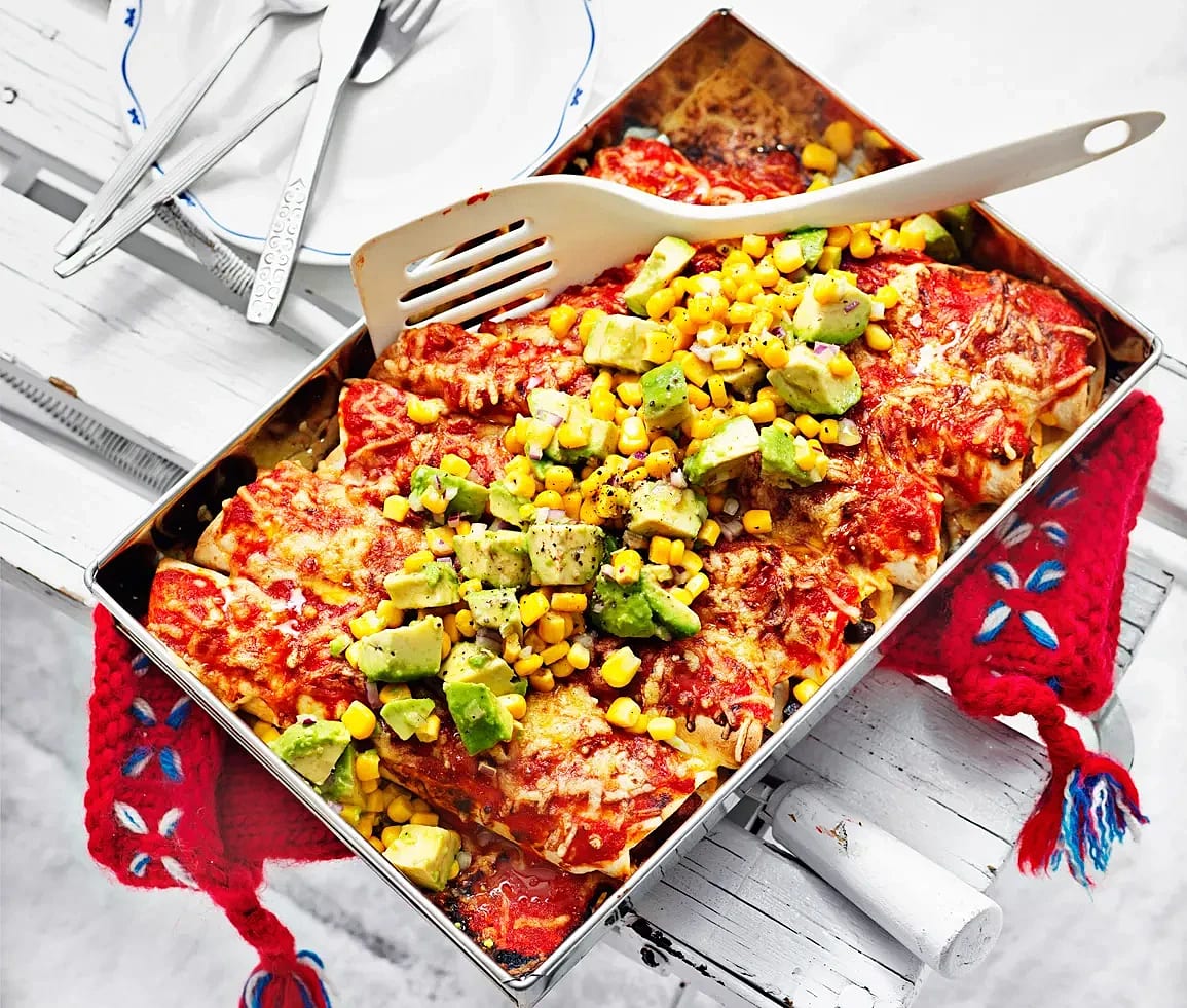 Enchiladas med majs- och avokadosalsa