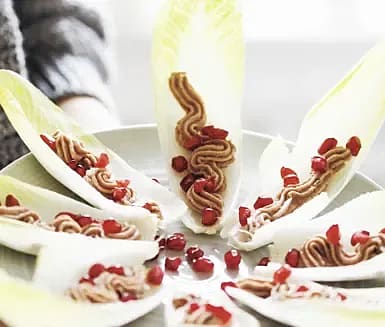 Endive med konjaksspetsad leverpastej