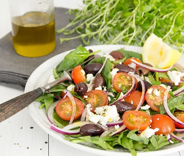 Enkel grekisk sallad