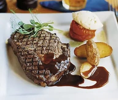 Entrecôte med citron- och rosmarinsky
