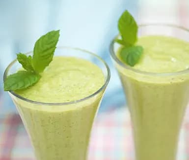 Exotisk smoothie med mynta
