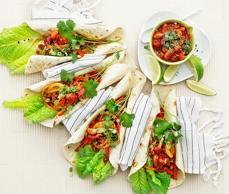 Fajitas med sojafärs och bönsalsa