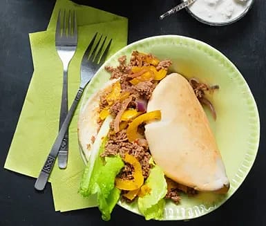 Färs i pita med ostcrème