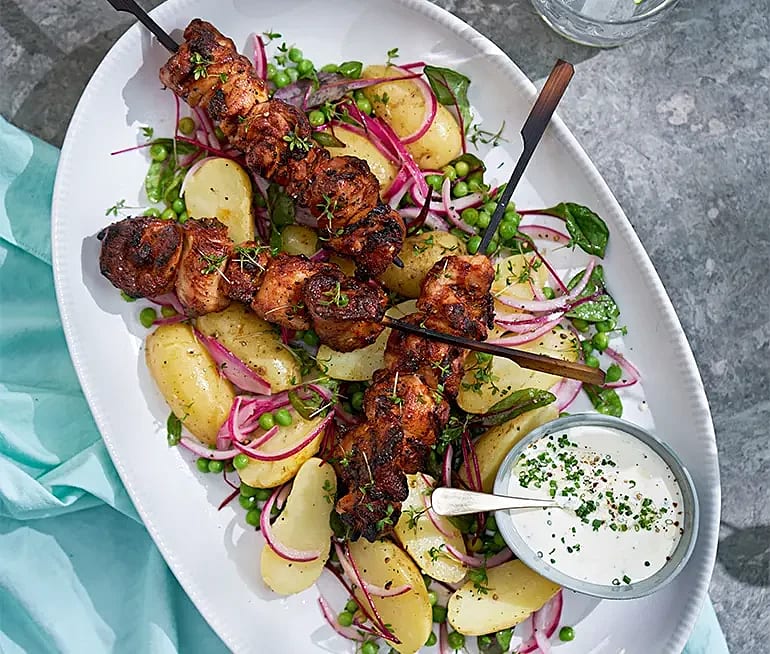 Färskpotatissallad med krasse och gräslöksdressing