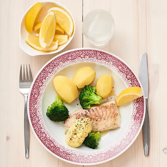 Fisk med broccoli och remoulad