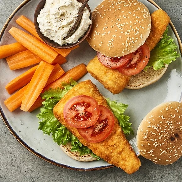 Fiskburgare med rostad lökdipp