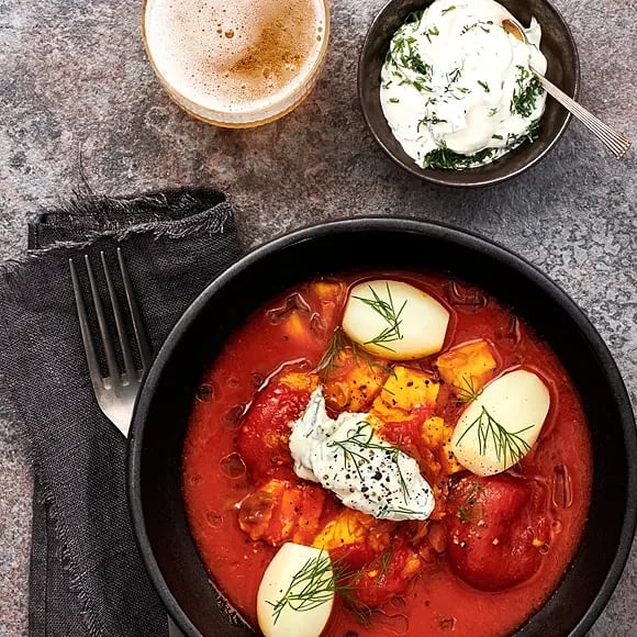 Fiskgryta med saffran och dillsmetana