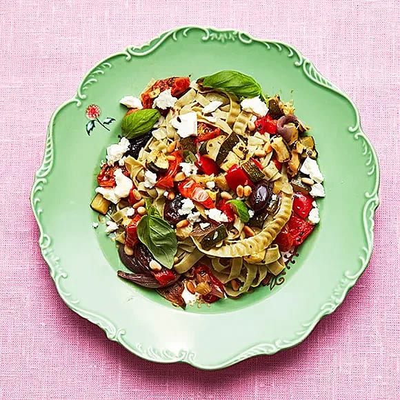 Green garden-pasta