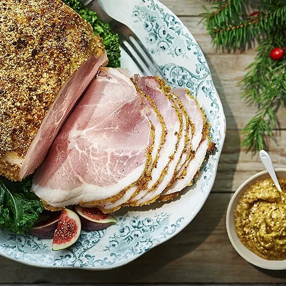 Griljerad julskinka med apelsinsenap och nötcrust