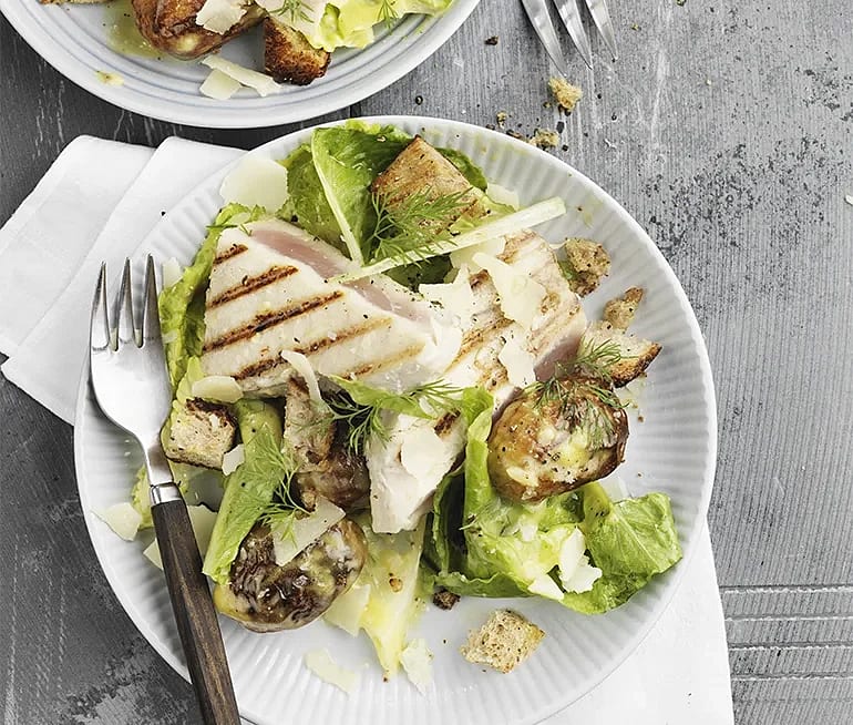 Grillad tonfisk med caesarsallad
