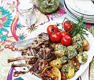 Grillade lammracks med vitvinsmarinad