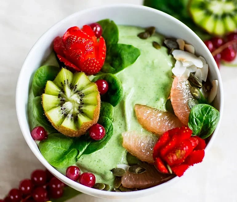 Grön och skön bowl - avokadosmoothie