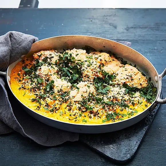 Gyllene fiskgratäng med rotfruktsmos